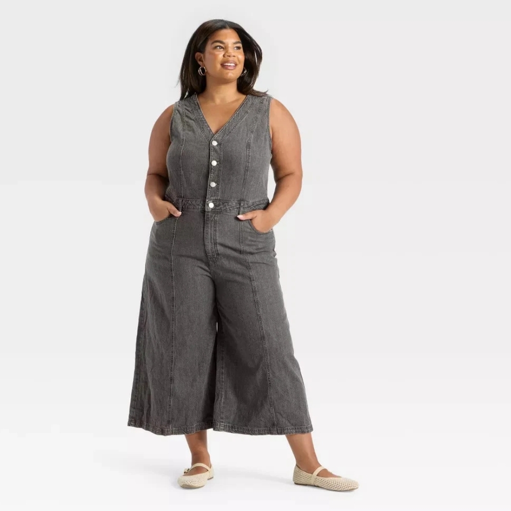 NWT Black Denim Wash Cropped Jumpsuit Size 22